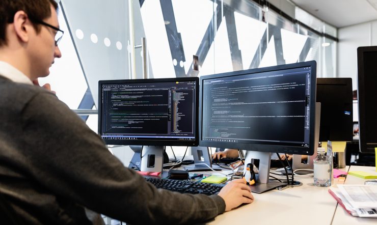 developer programmeert