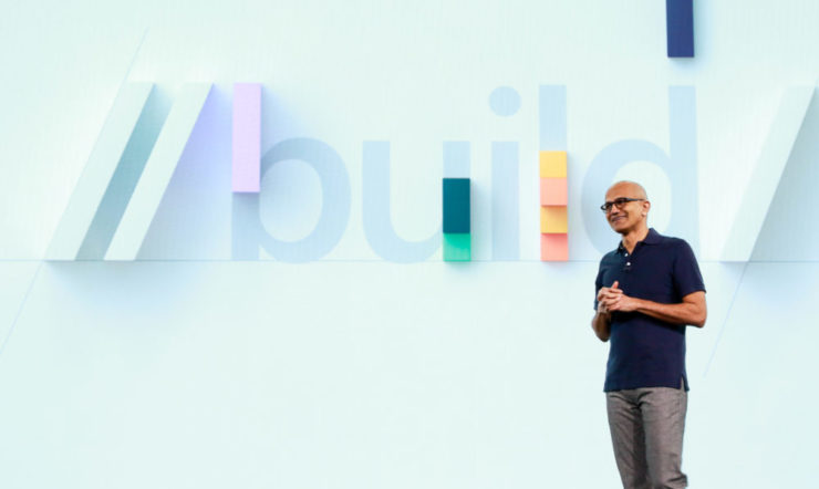 Satya Nadella tijdens zijn keynote op Build 2019