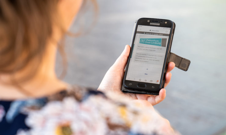 Healthbot Ziekenhuis Oost-Limburg : un « chatbot » comme procédure de dépistage